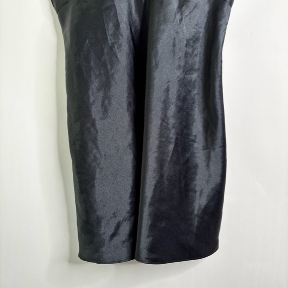 Vintage 90s Victoria's Secret Black Lace Slip Dress size Medium - Picture 3 of 9